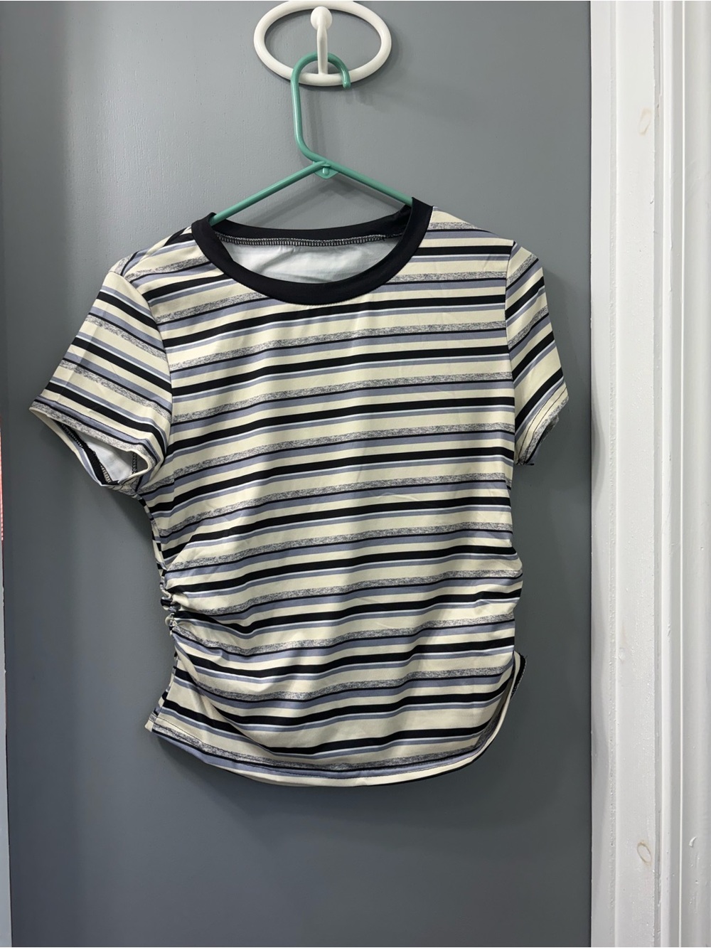 SHEIN Black and Cream Striped Short-Sleeve Tee